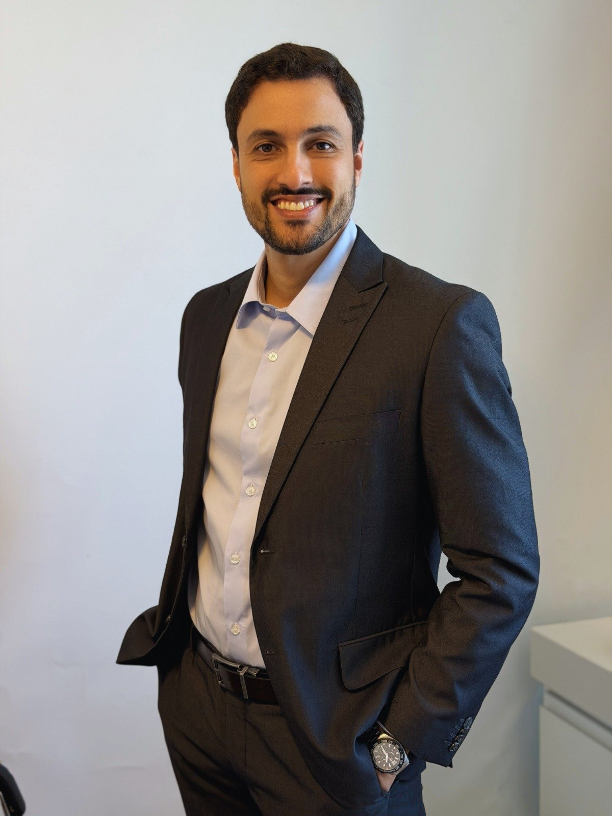 Dr. Gustavo Cunha, especialista em Otorrinolaringologia e Cirurgia de Cabeça e Pescoço